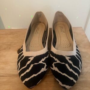 Bold Black and White Zebra Flats